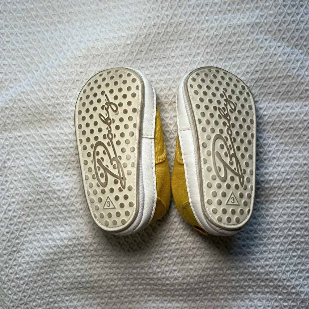 Baby Yellow Sneakers‎ Slip on Size 3 Soft Sole Newborn Unisex Crawling Shoes